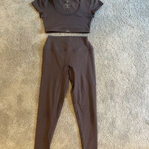 SET Active Dark Grey/Purple Leggings and Top Set
